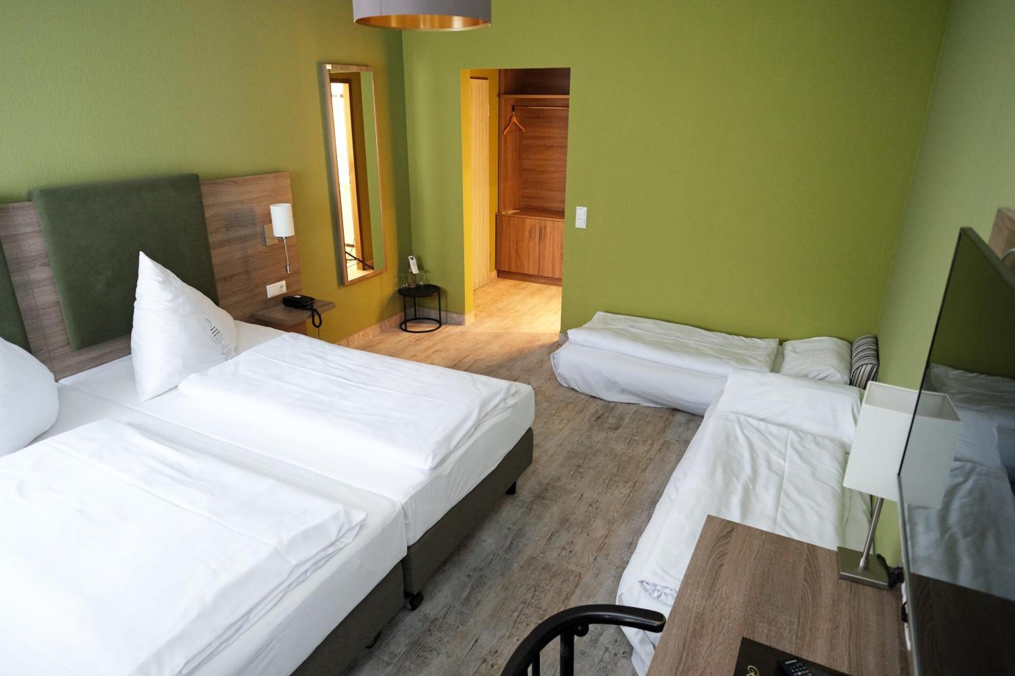 Hotel Roemerstadt ゲルストホーフェン エクステリア 写真