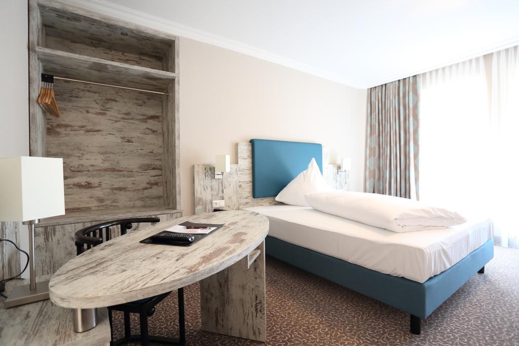 Hotel Roemerstadt ゲルストホーフェン エクステリア 写真