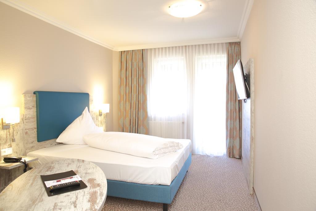 Hotel Roemerstadt ゲルストホーフェン エクステリア 写真