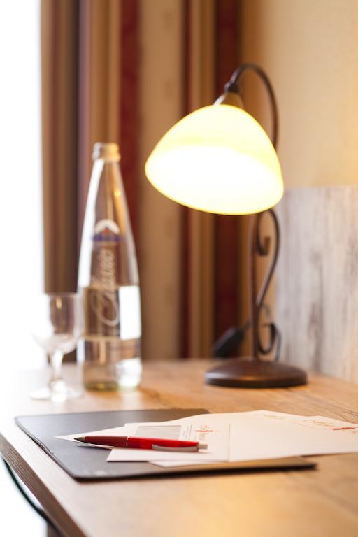 Hotel Roemerstadt ゲルストホーフェン エクステリア 写真