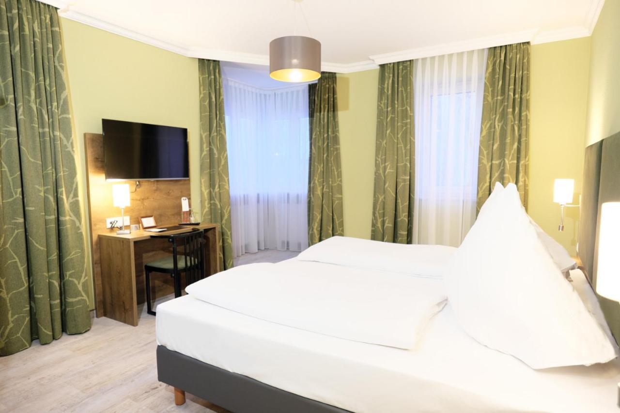 Hotel Roemerstadt ゲルストホーフェン エクステリア 写真